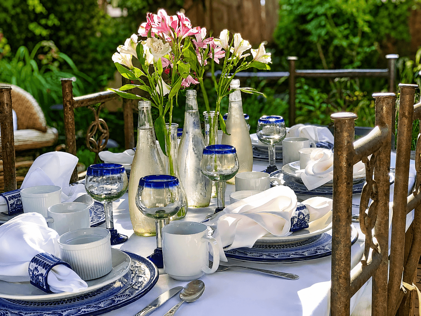 Exterior dinning